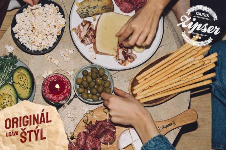 NIE LEN SALÁMA, ALE AJ MÓDNE KÚSKY: TEJTO CHUTNEJ KOLEKCII OD TAURISU SKRÁTKA NEODOLÁTE!