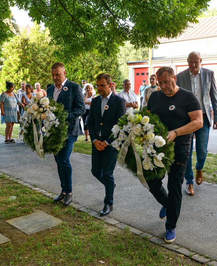 TAURIS búra predsudky, získal ocenenie za priateľstvo