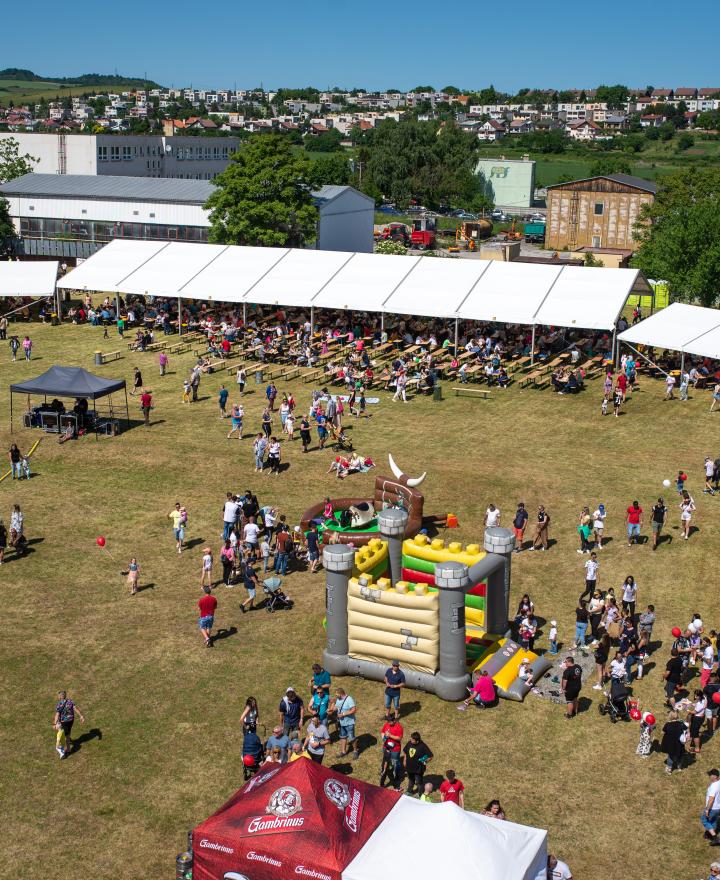 Pre nás sú naši zamestnanci naši ambasádori. Preto sa o svojich zamestnancov staráme ako najlepšie vieme.